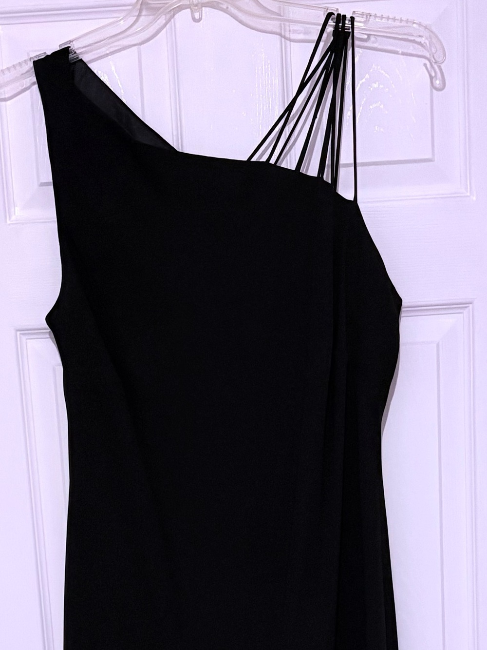 Evan Picone Black One-Shoulder Midi Dress with Multi-Strap Shoulder Detail